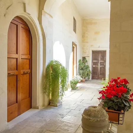 Palazzo Sanseverino B&B